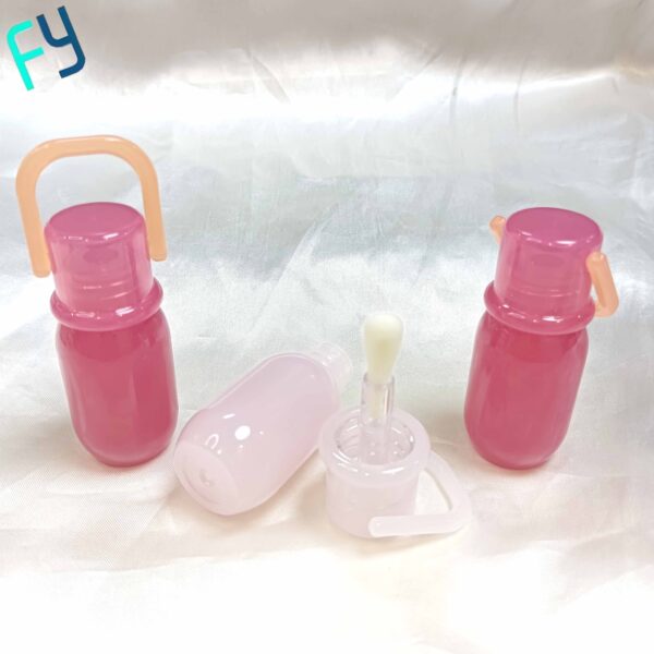 Insulated Cup Barrel Shaped Lip Gloss Tube N04 25.4