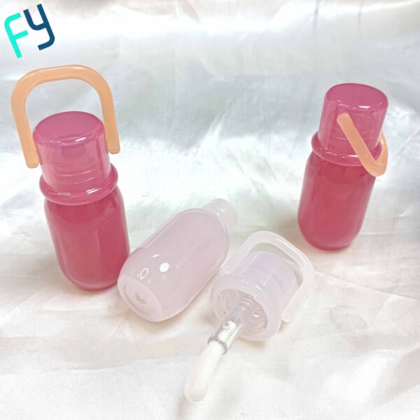 Insulated Cup Barrel Shaped Lip Gloss Tube N04 25.5